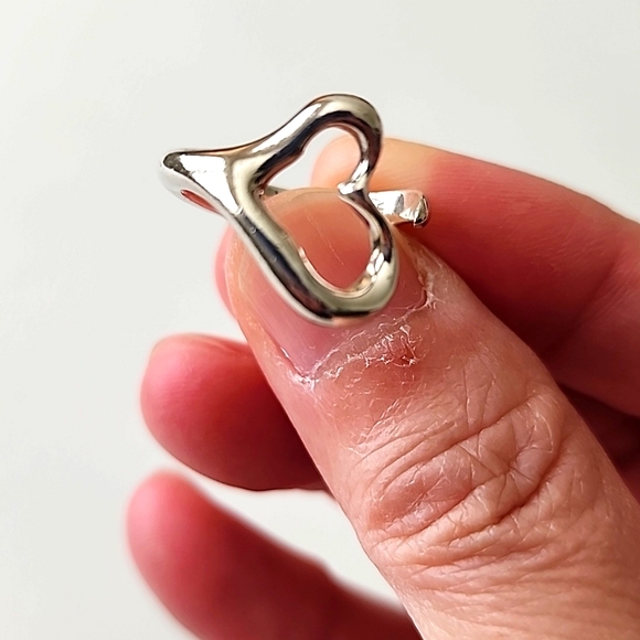 Tiffany & Co. Elsa Peretti Open Heart Ring - Picture 5 of 10